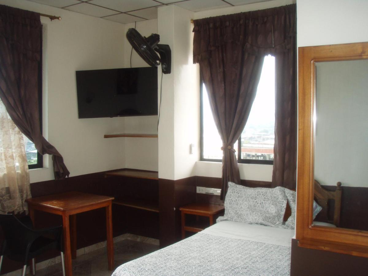 Hostal Limoncocha Tena Εξωτερικό φωτογραφία